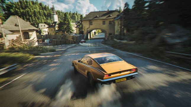 007 First Light trailer image of a car chase