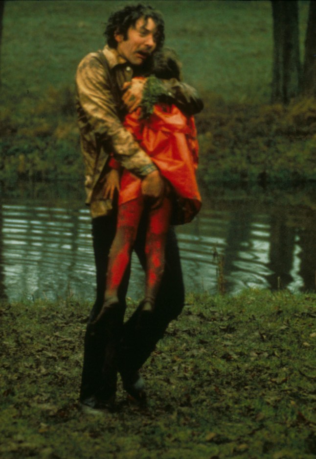 Donald Sutherland in Don't Look Now